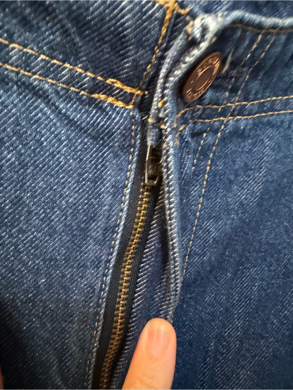 Women’s Gap Baggy Mid Rise Ultrasoft Blue Denim Wide Leg Jeans Sz 26/2 - Picture 3 of 6